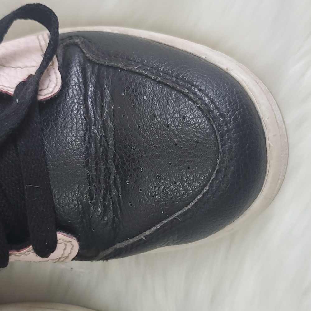 Nike Air Jordan Sneakers Shoes unisex leather size 2Y - Picture 8 of 8